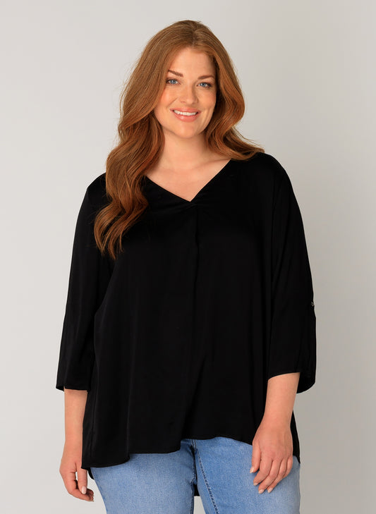 Base Level Curvy blouse met v-hals en driekwart mouw 7000090 Yanina Zwart