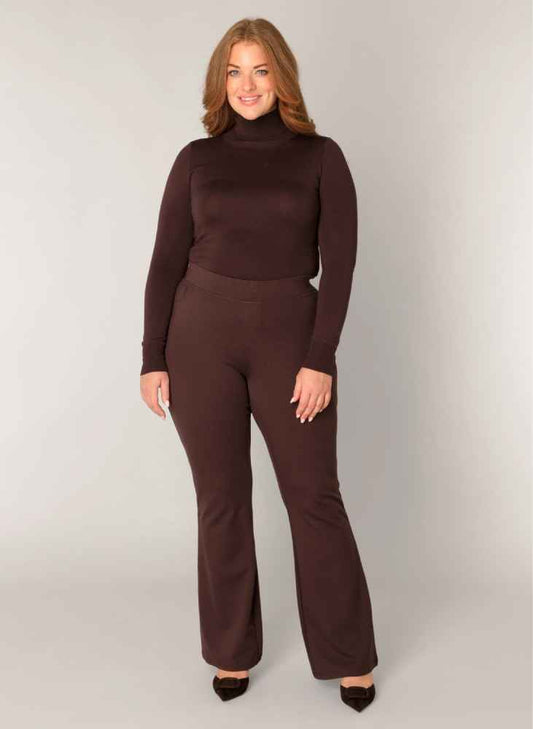 Base Level Curvy broek met flare pijp 7000011 Allie bruin
