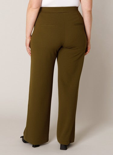 Base Level Curvy broek met wijde pijpen Arah in olijfgroen