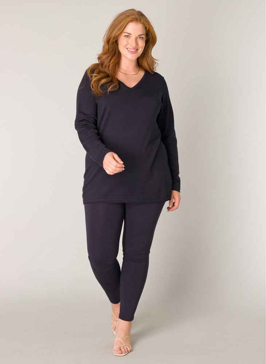 Base Level Curvy fijngebreide trui met V-hals 7000024 Anine  Blauw