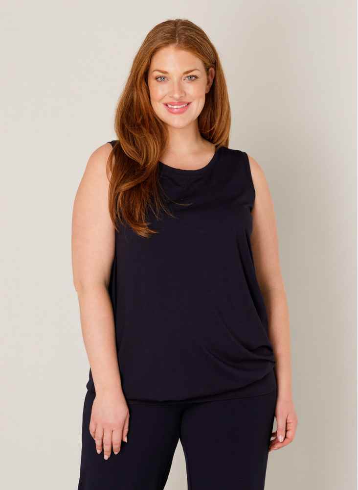 Base Level Curvy mouwloze top met blousonzoom 7000032 Yasmina Blauw