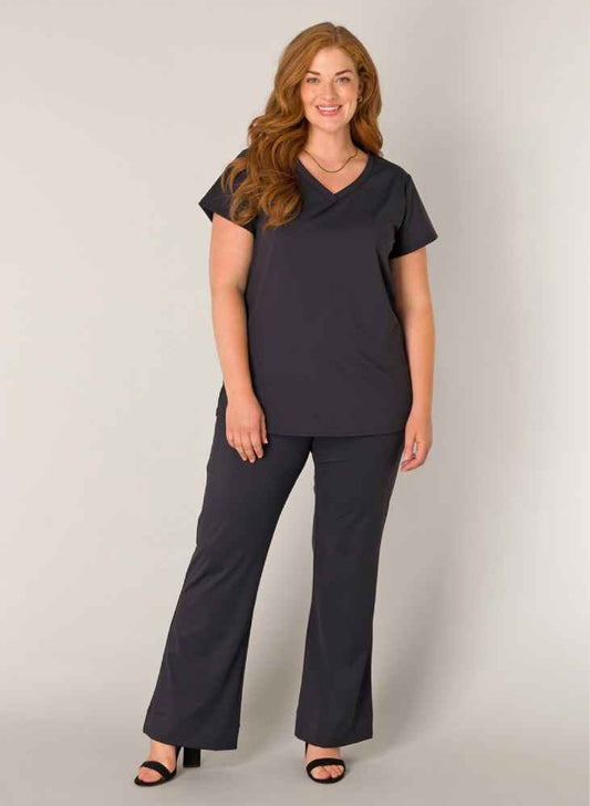 Base Level Curvy shirt van travelstof 7000114 Lilly Zwart