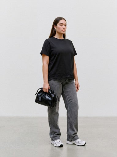 Vero Moda Curve t-shirt met kanten rand Black/Lace DTM, detailfoto