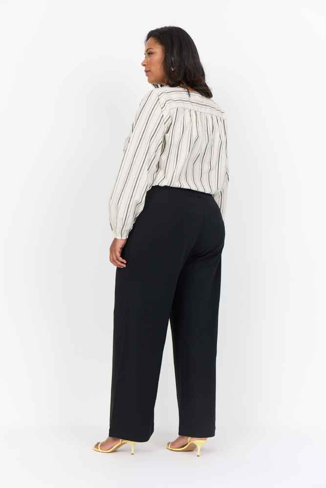 Wasabi broek met rechte pijp W20246 KUFA Zwart