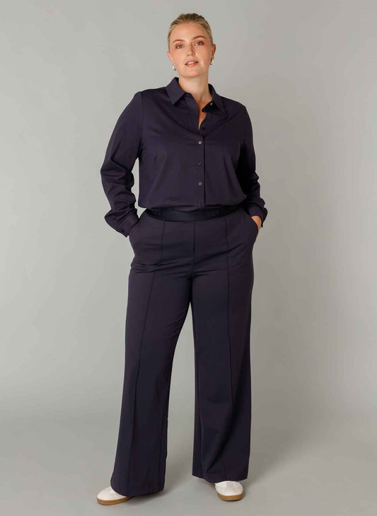 Yest Curve broek met wijde pijpen A005707 Robin navy