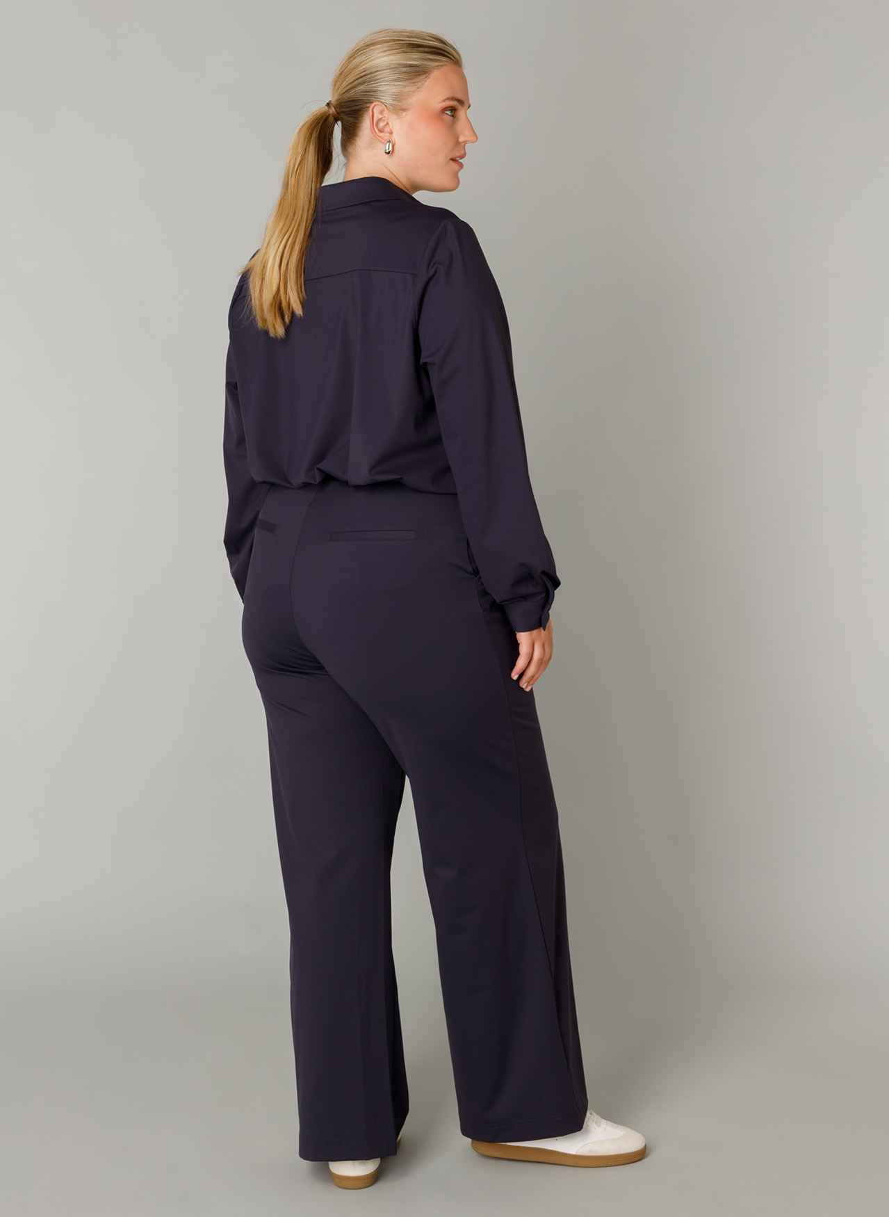 Yest Curve broek met wijde pijpen A005707 Robin navy