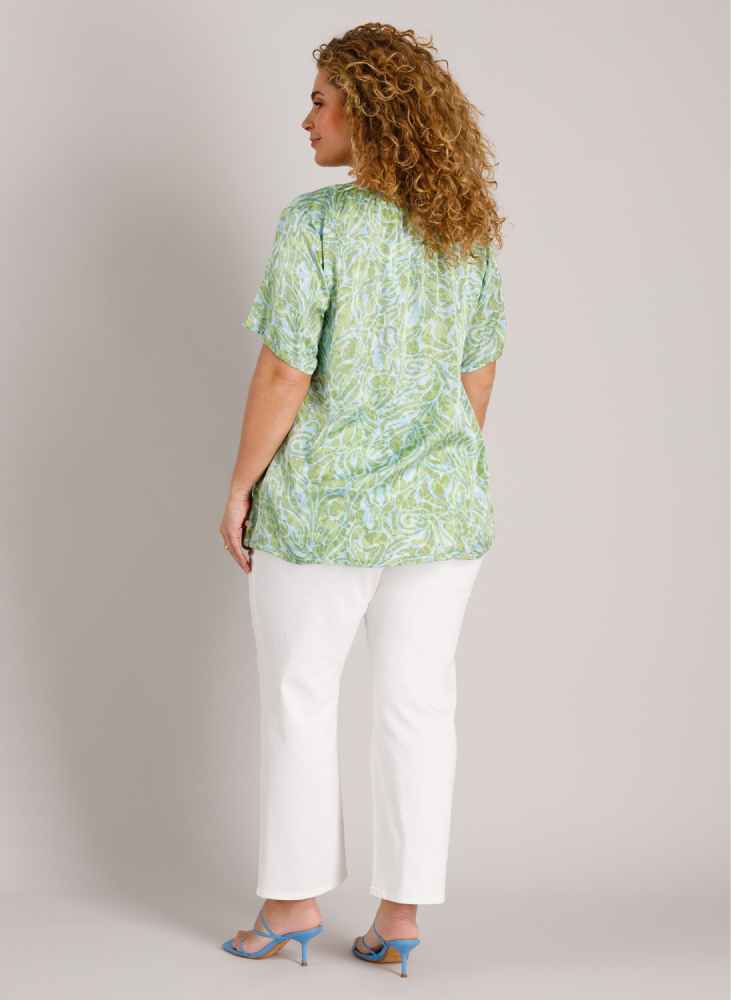 YestCurveshirtLaraA006374groen__4