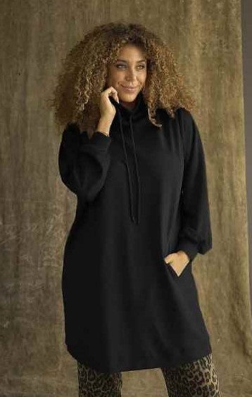 Zhenzi Mya 200913 Zwart