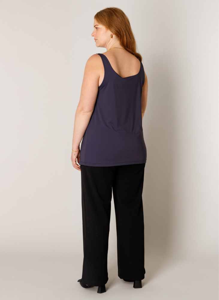 Base Level Curvy strak topje 7000084 Yanne Blauw