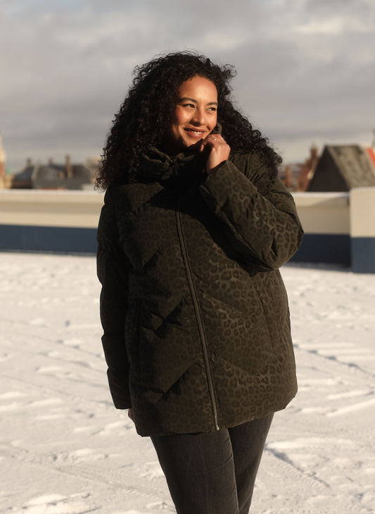 Yest Curve winterjas met print Rosa A006492 olijf groen