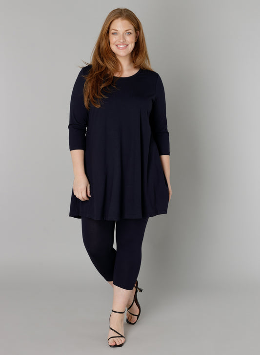 Base Level Curvy A-lijn shirt met driekwart mouw in blauw