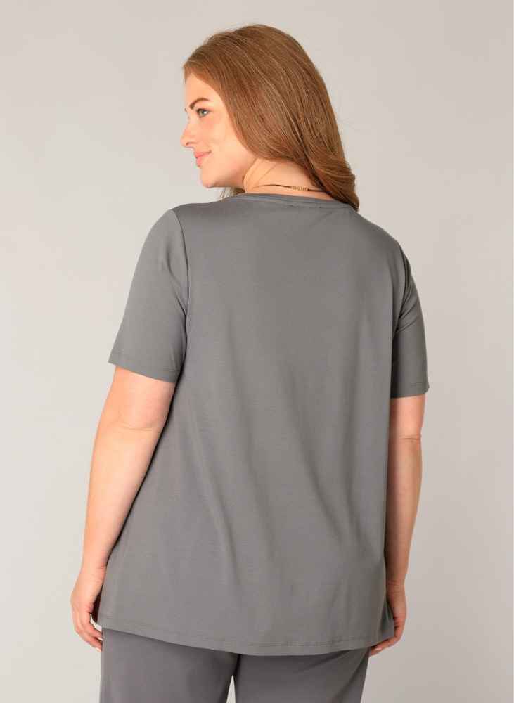 Base Level Curvy T-shirt met V-hals 7000018 Alba grijs