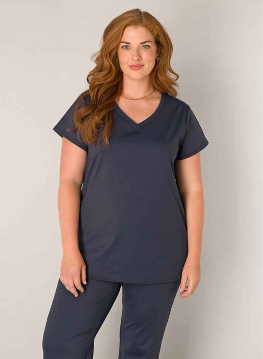 Base Level Curvy shirt van travelstof 7000114 Lilly Blauw