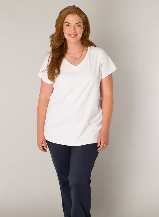 Base Level Curvy shirt van travelstof 7000114 Lilly Wit