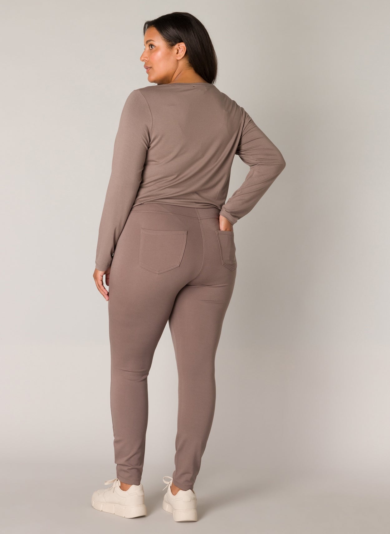Base Level Curvy stevige tregging  7000005 Arnika Taupe