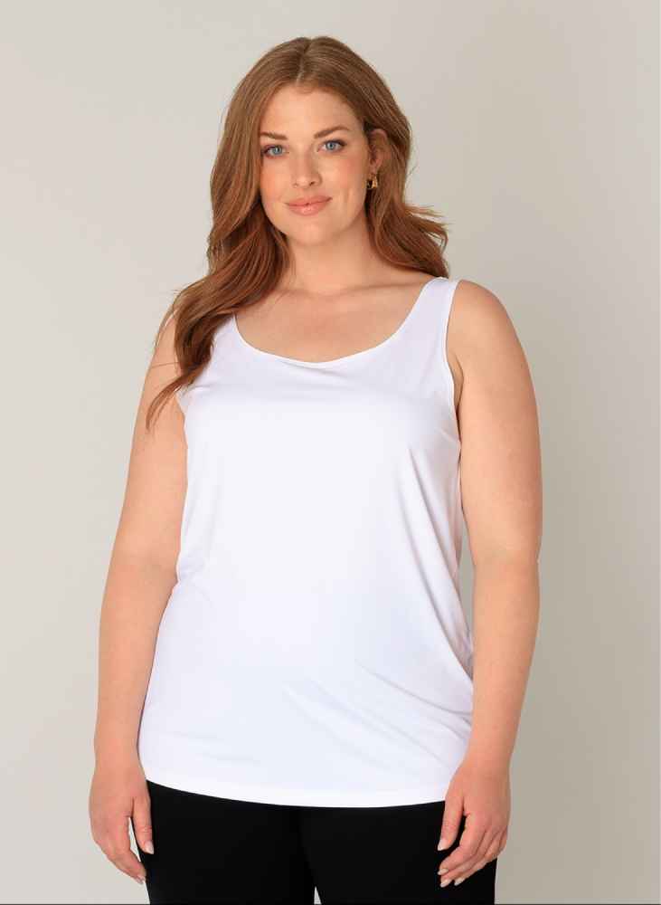 Base Level Curvy strak topje 7000084 Yanne Wit