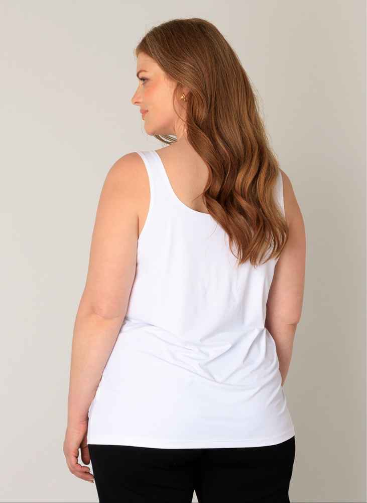 Base Level Curvy strak topje 7000084 Yanne Wit