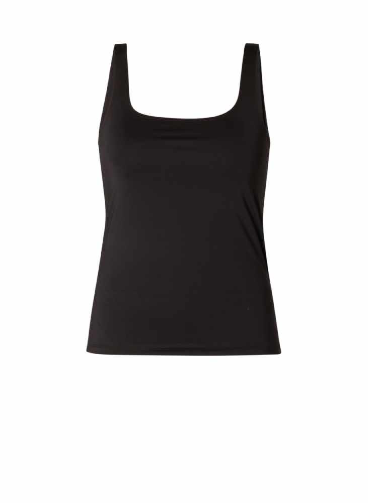 Base Level Curvy strak topje in zwart