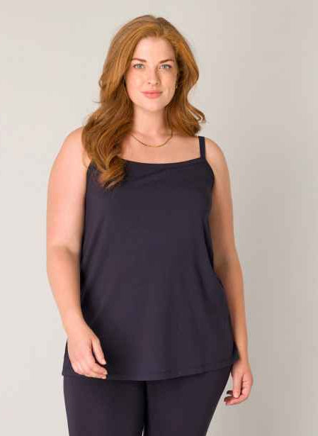 Base Level Curvy topje met verstelbare bandjes in blauw
