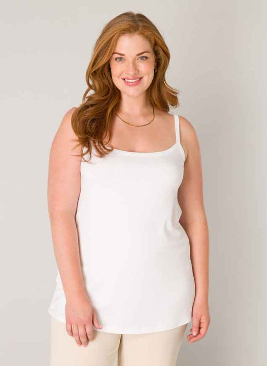 Base Level Curvy topje met verstelbare bandjes in wit