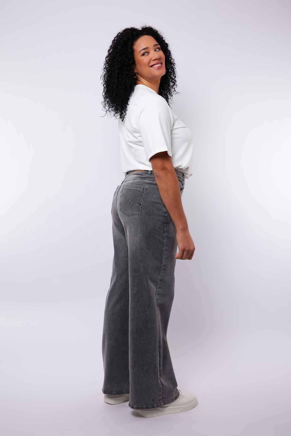 Exxcellent jeans wide leg 00XNE06 Neona grijs