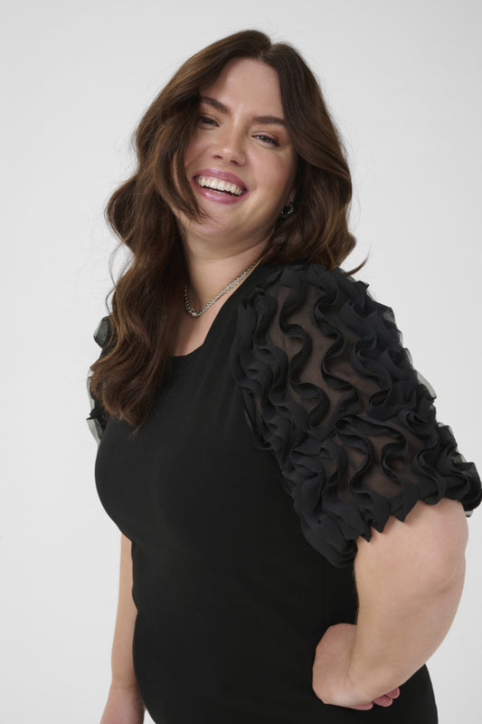Kaffe Curve shirt met korte pofmouwen 10583840 KClucinda Zwart