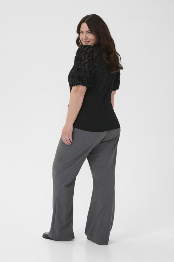Kaffe Curve shirt met korte pofmouwen 10583840 KClucinda Zwart