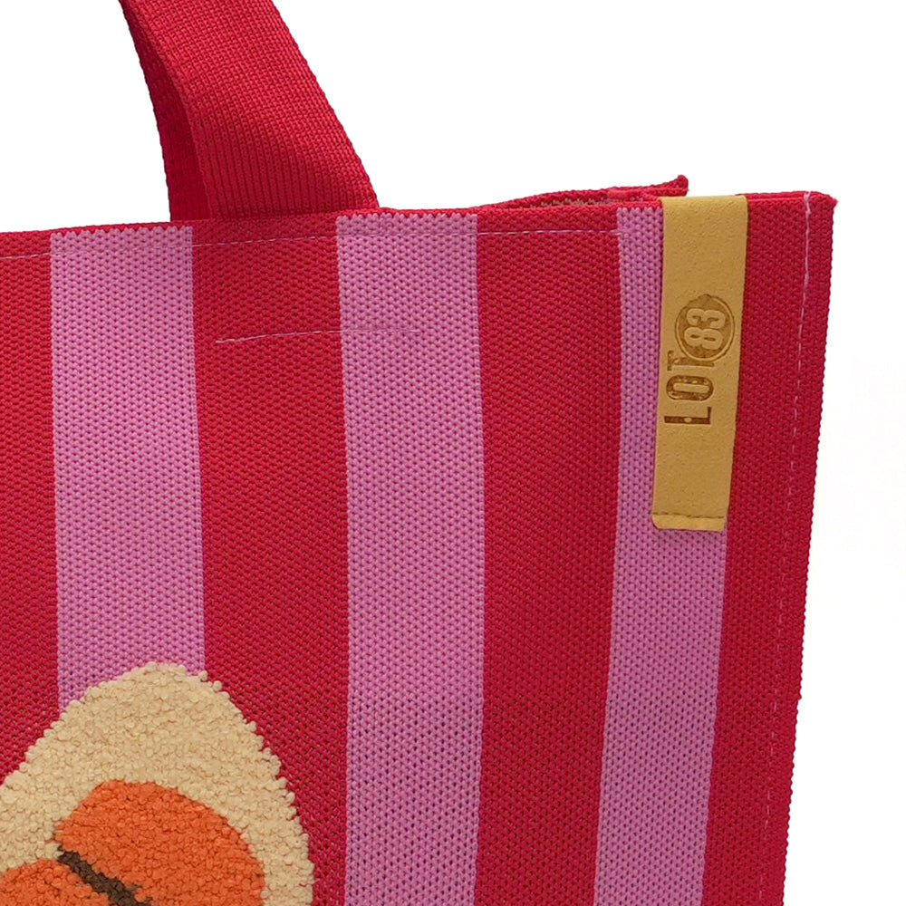 Lot83ShopperRebelLara03__2