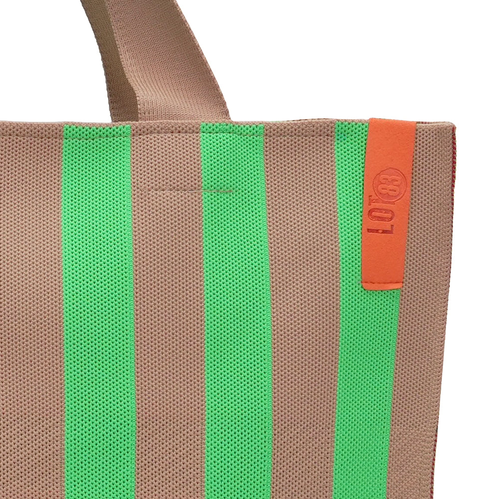 Lot83ShopperRebelLara10__2