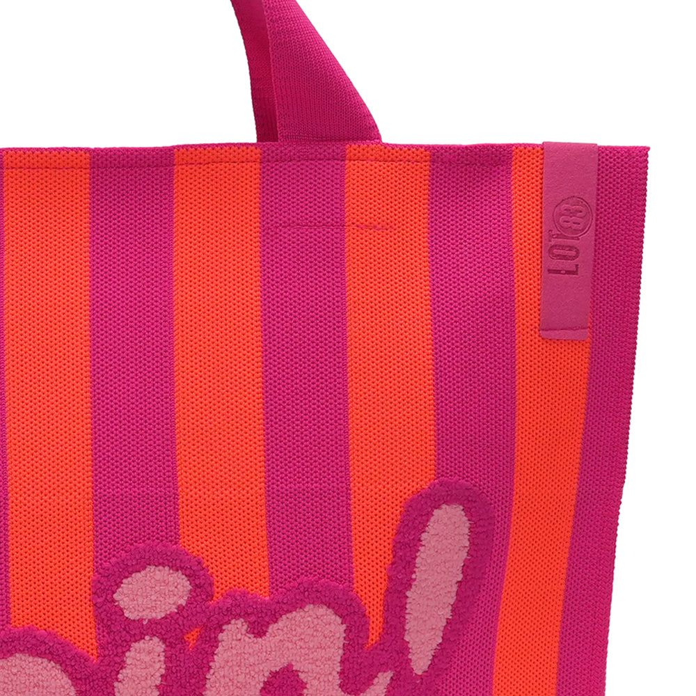 Lot83ShopperRebelLara12__2