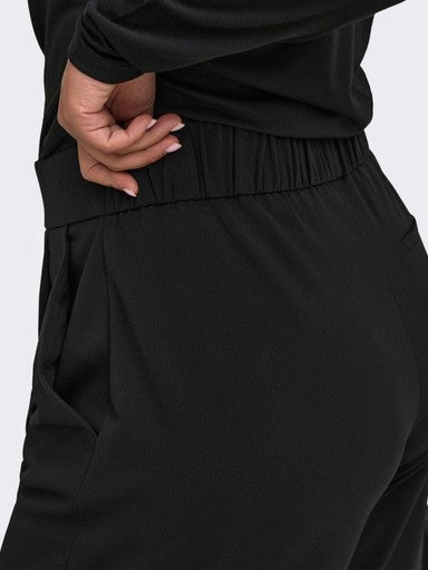 Only Carmakoma barrel broek, zwart, detailfoto