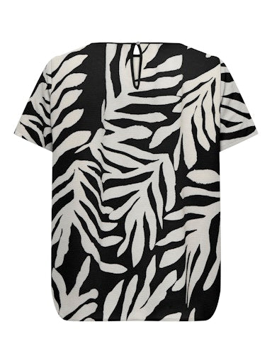 Only Carmakoma Carvica shirt 15218353 UPSCALED