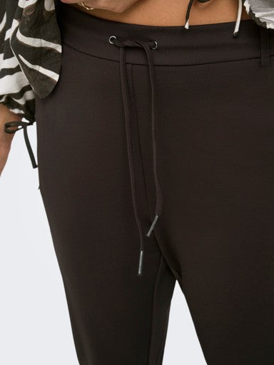 Only Carmakoma broek met elastische tailleband in de kleur Delicioso