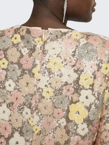 OnlyCarmakomajurk15373602CARMABELLESunlight__4