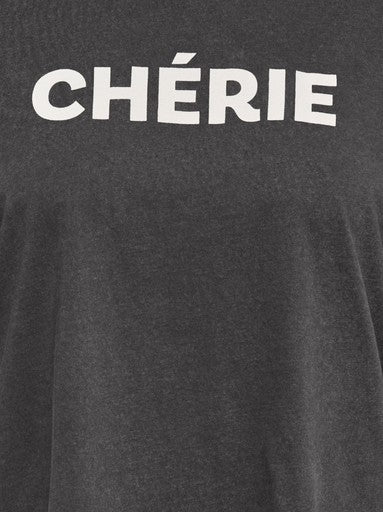Only Carmakoma boxy t-shirt zwart, detailfoto
