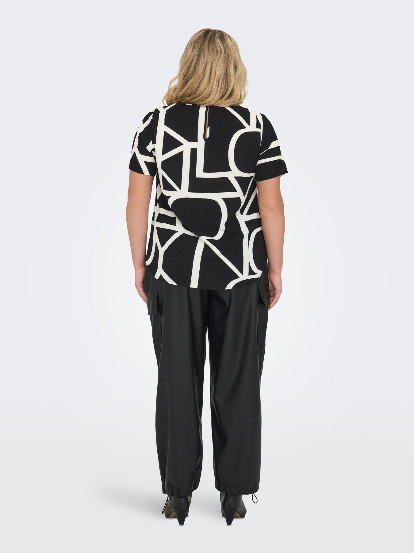 OnlyCarmakomashirtmetkortemouw15218353CarvicaMaritime__4