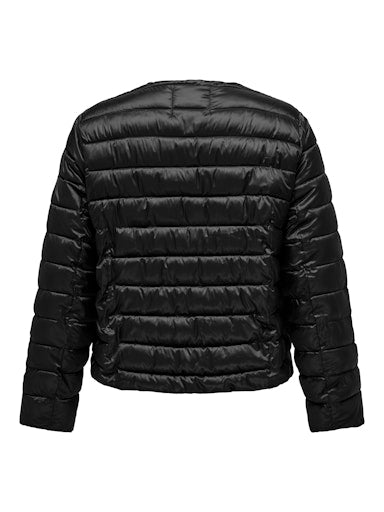 Only Carmakoma tussenjasje 15349919 CARVEGA Zwart