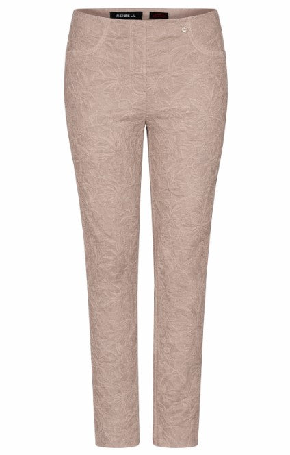 Robellbroekmetrelief515605440113Zand__1