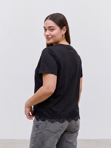 Vero Moda Curve t-shirt met kanten rand Black/Lace DTM