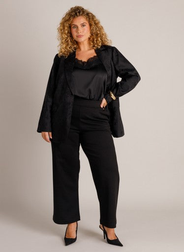 Yest Curve blazer zwart, detailfoto