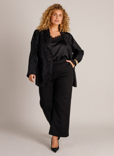 Yest Curve broek zwart, detailfoto