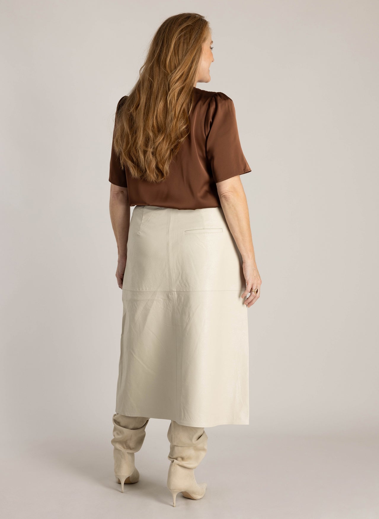 Yest Curve shirt A005885 Tjitske bruin