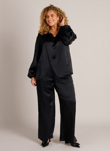 Yest Curve blouse zwart, detailfoto