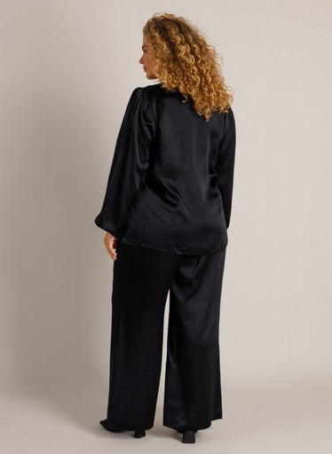 Yest Curve blouse zwart, detailfoto