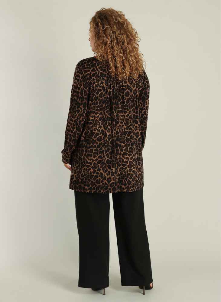 Yest Curve shirt met v-hals A006005 Leopard