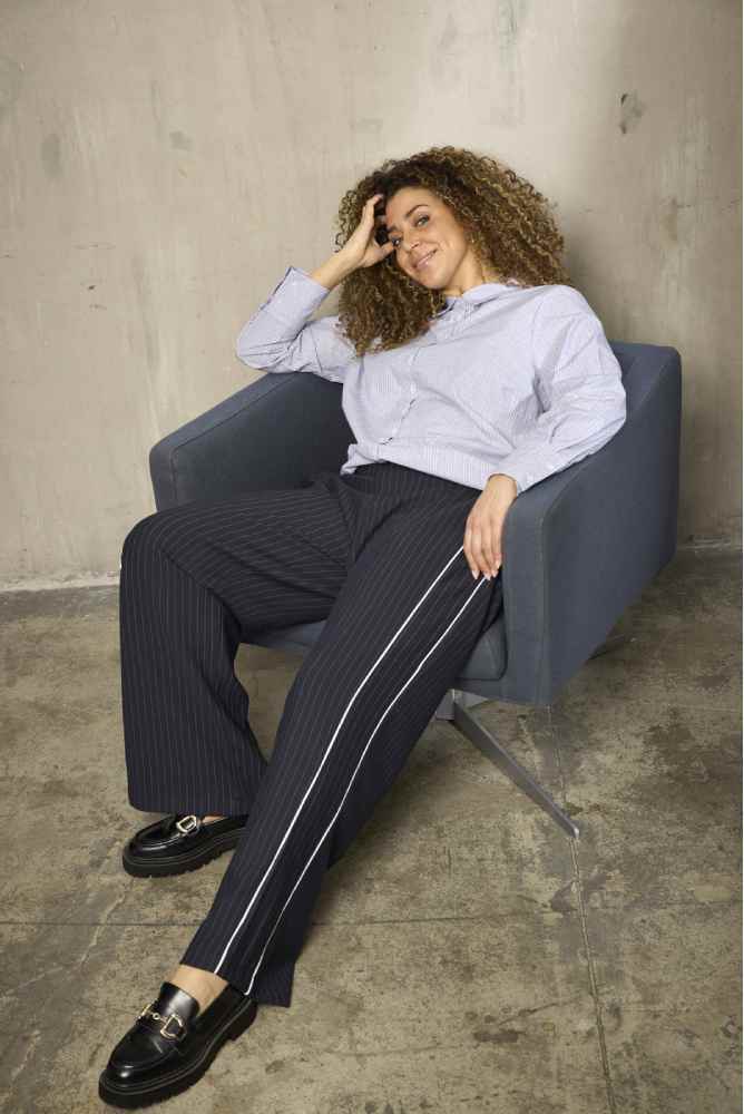 Zhenzibroek201032SamaNavy__2